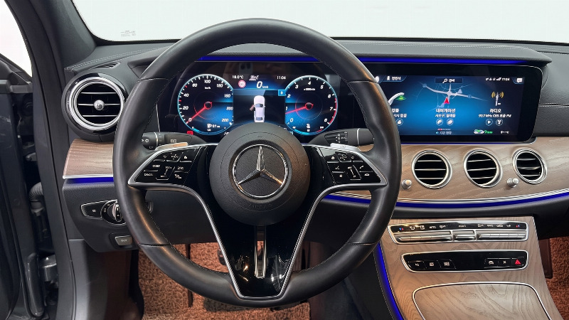 car Mercedes E-Class id310314 photo #12