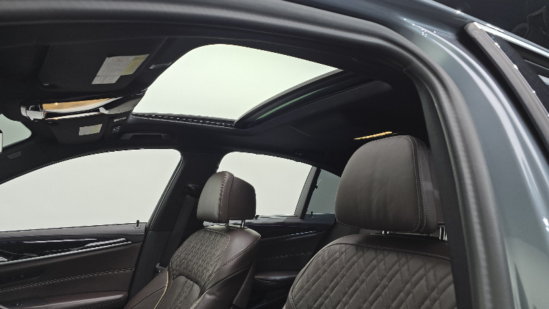 car BMW 5 Series id310342 photo #19