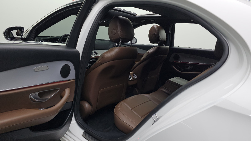 car Mercedes E-Class id310604 photo #26