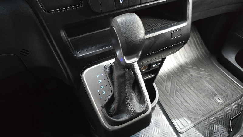 car Hyundai Staria id310832 photo #9