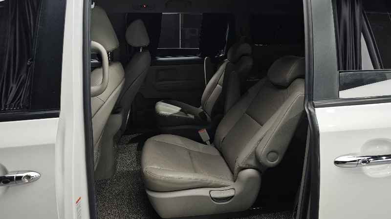 car KIA Carnival id310989 photo #12
