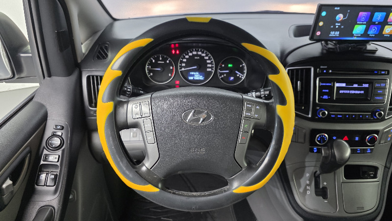 car Hyundai Grand Starex id311051 photo #13