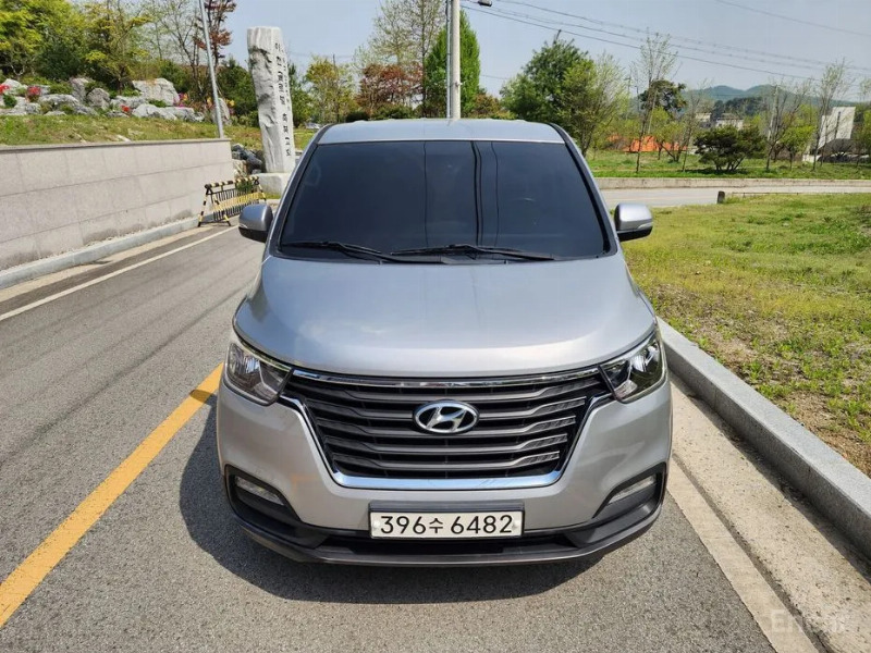 car Hyundai Grand Starex id312269 photo #2