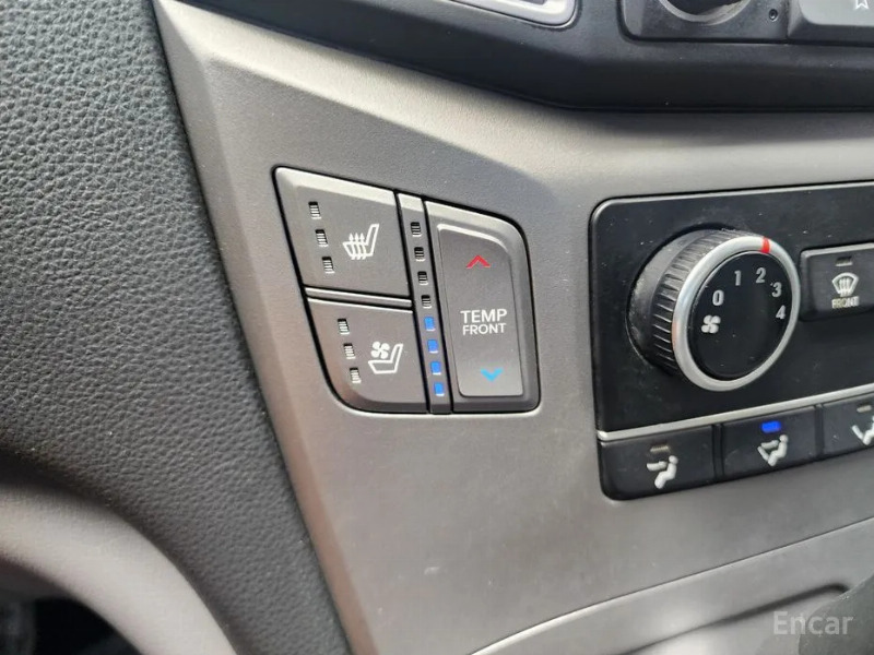 car Hyundai Grand Starex id312270 photo #18