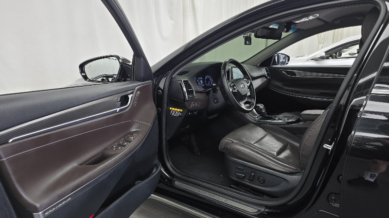 car Hyundai Grandeur id315670 photo #10