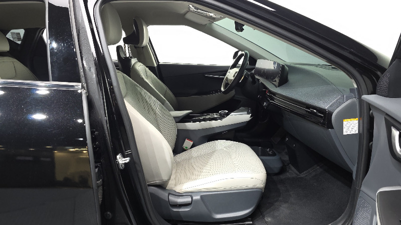 car KIA EV6 id316775 photo #11