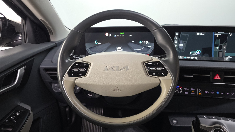 car KIA EV6 id316775 photo #13