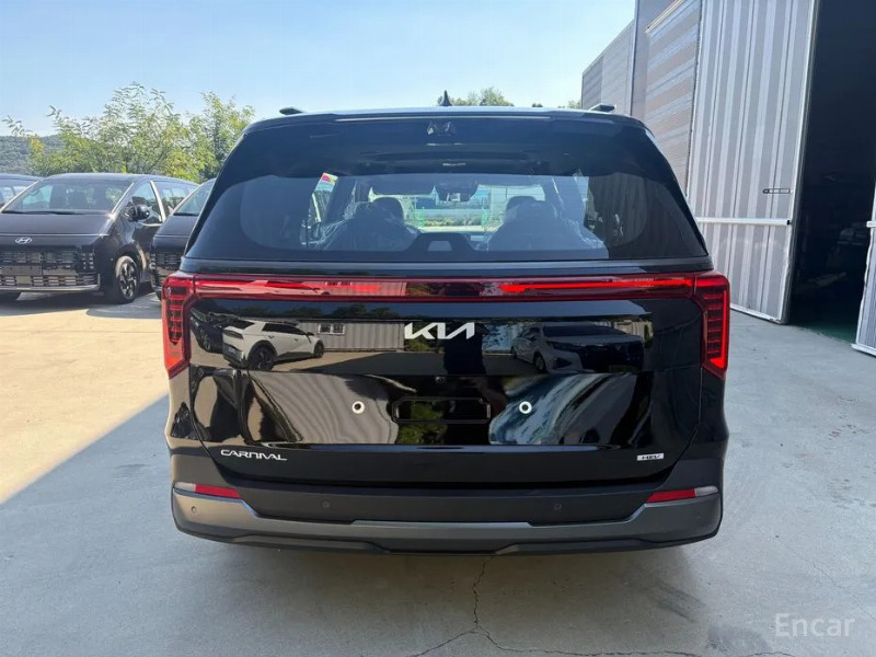 car KIA Carnival id316947 photo #4