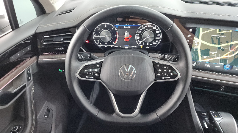car Volkswagen Touareg id317439 photo #15