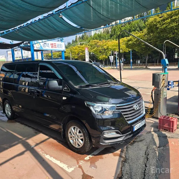 car Hyundai Grand Starex id317906 main photo