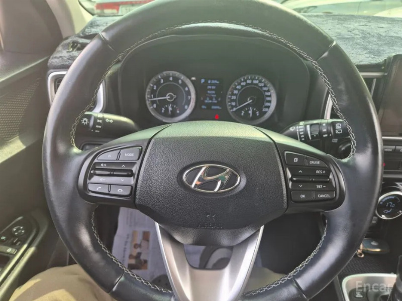 car Hyundai Venue id318031 photo #9