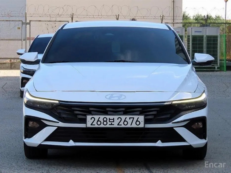 car Hyundai Avante id318084 main photo