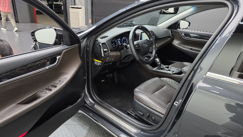 car Hyundai Grandeur id318417 photo #10