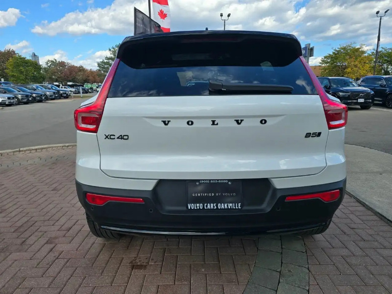 car Volvo XC40 id318657 photo #13