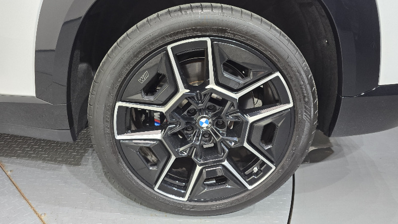 car BMW XM id318814 photo #21