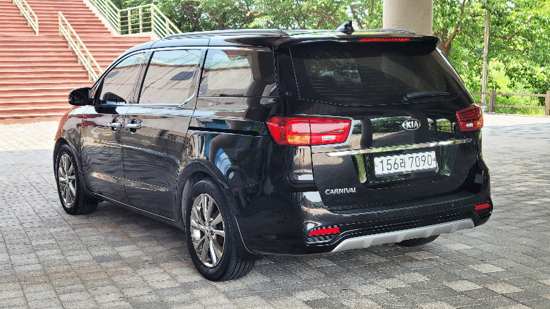 car KIA Carnival id318982 photo #7