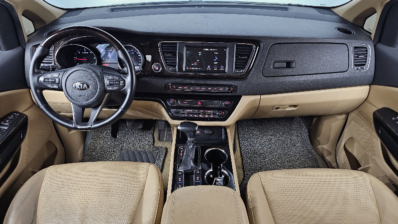 car KIA Carnival id319086 photo #7