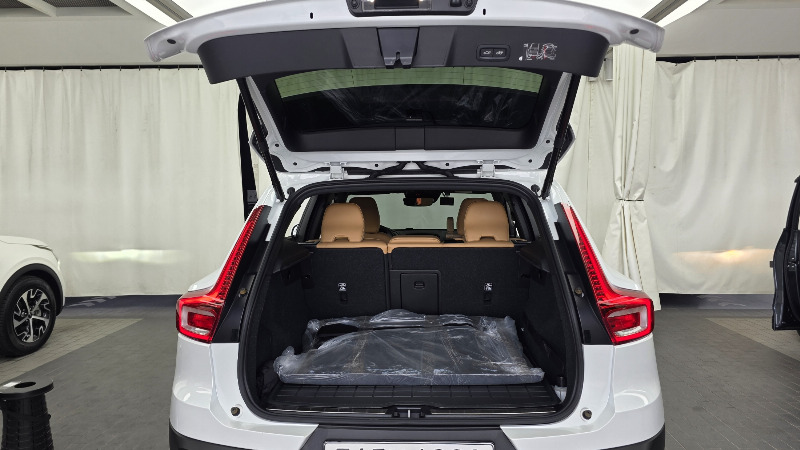 car Volvo XC40 id319484 photo #20