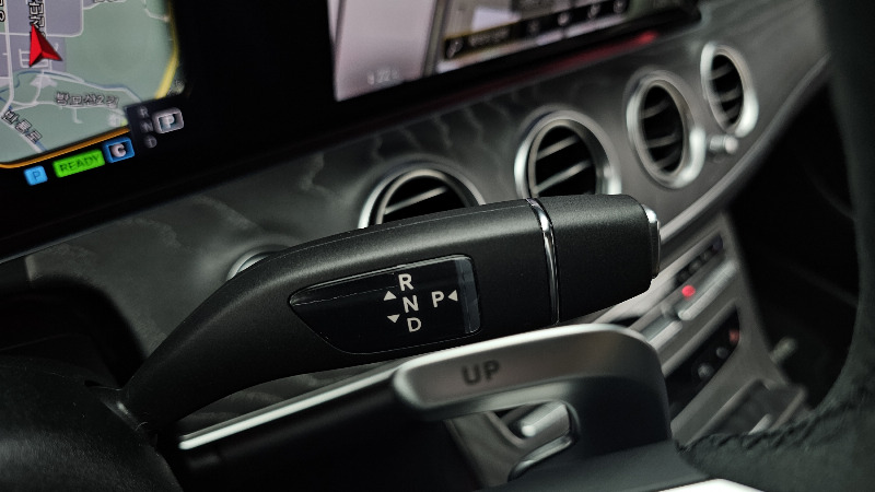 car Mercedes E-Class id320055 photo #9