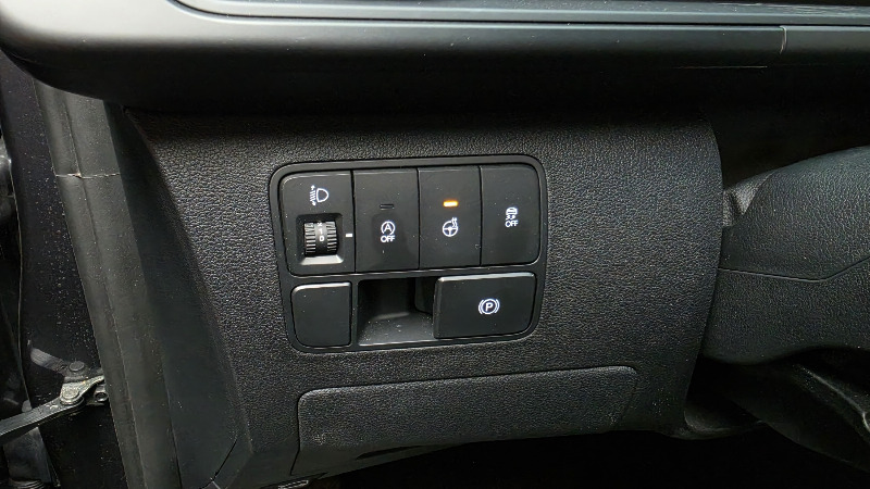 car Hyundai Staria id320137 photo #16