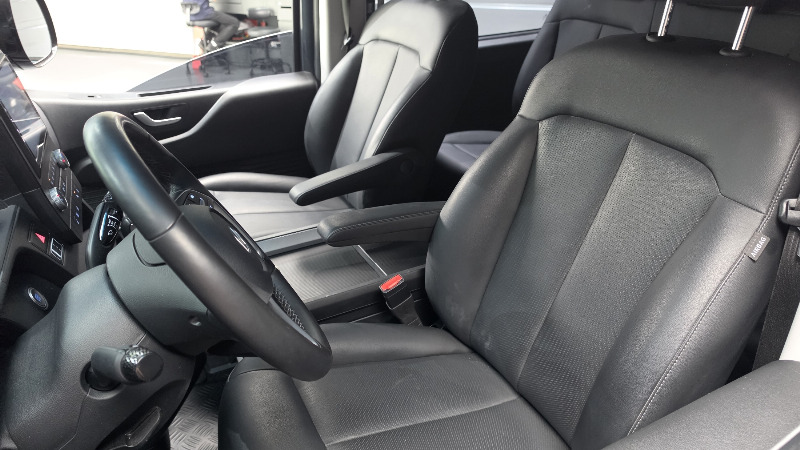 car Hyundai Staria id320137 photo #28