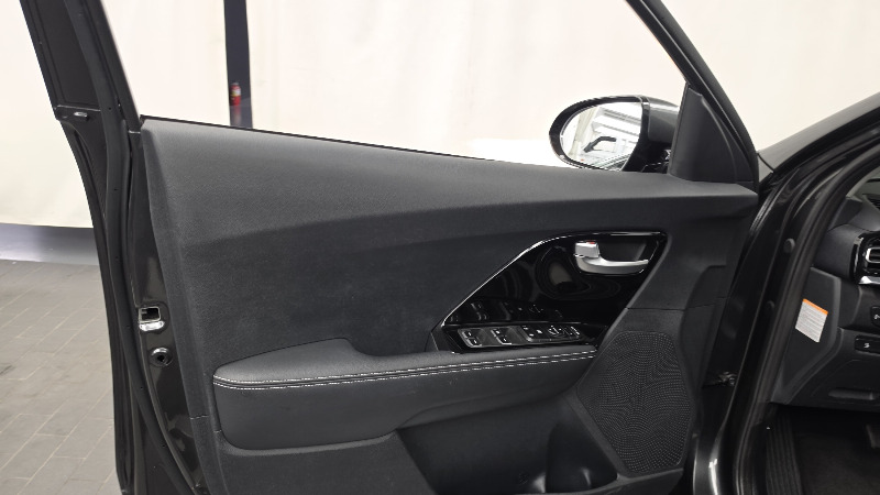 car KIA Niro id320479 photo #24