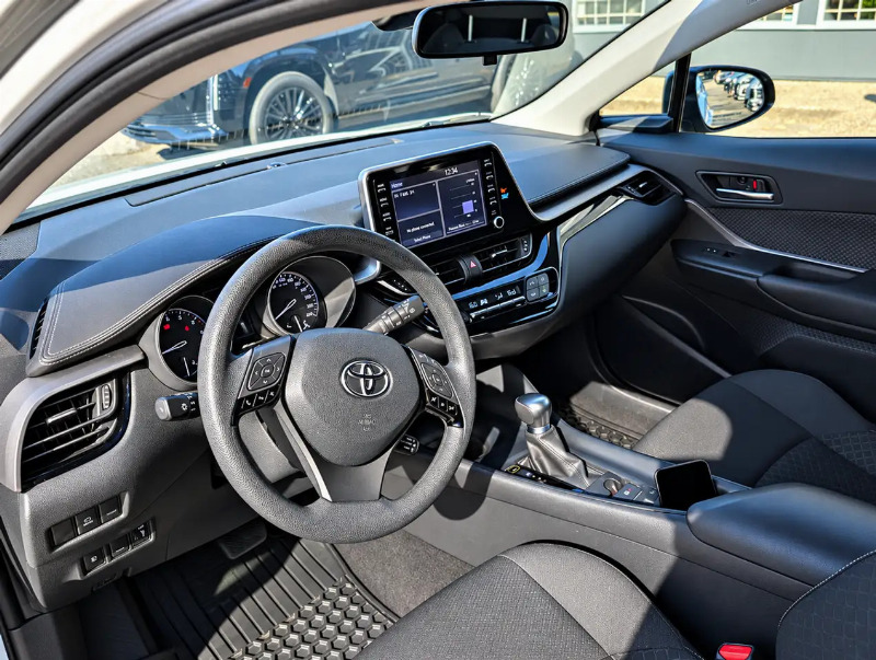 car Toyota C-HR id322323 photo #8
