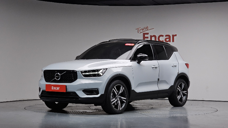 car Volvo XC40 id322438 main photo