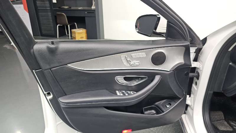 car Mercedes E-Class id322630 photo #24