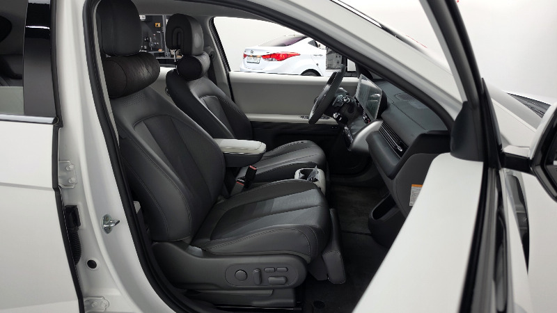 car Hyundai IONIQ 5 id322802 photo #26