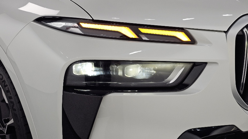 car BMW X7 id322860 photo #22