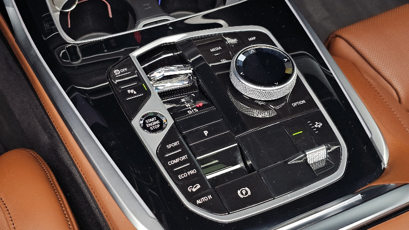 car BMW X7 id322860 photo #9