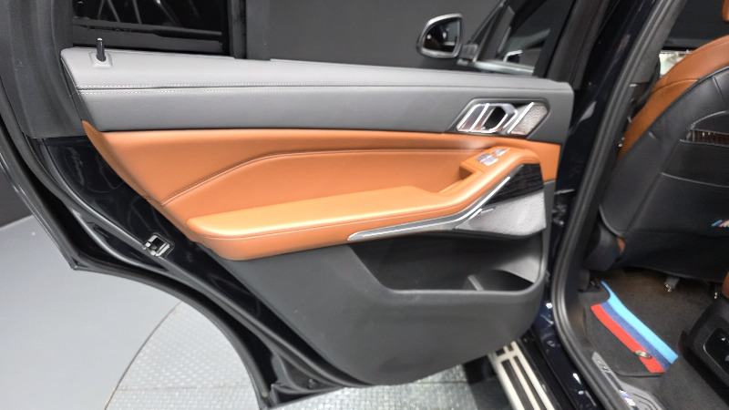car BMW X7 id323043 photo #25