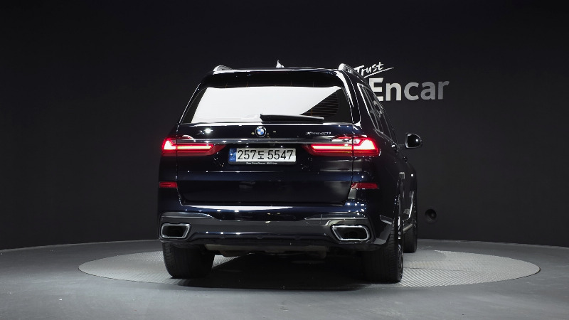 car BMW X7 id323043 photo #4