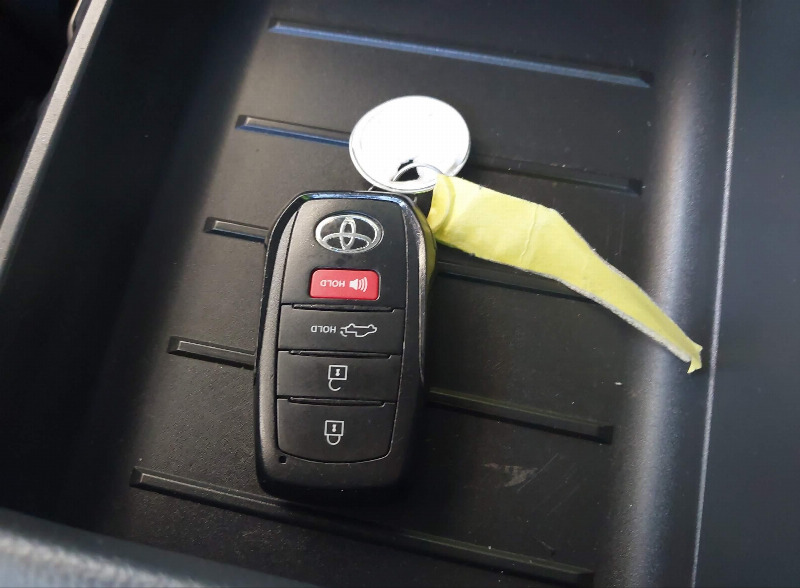 car Toyota Tundra id323558 photo #11