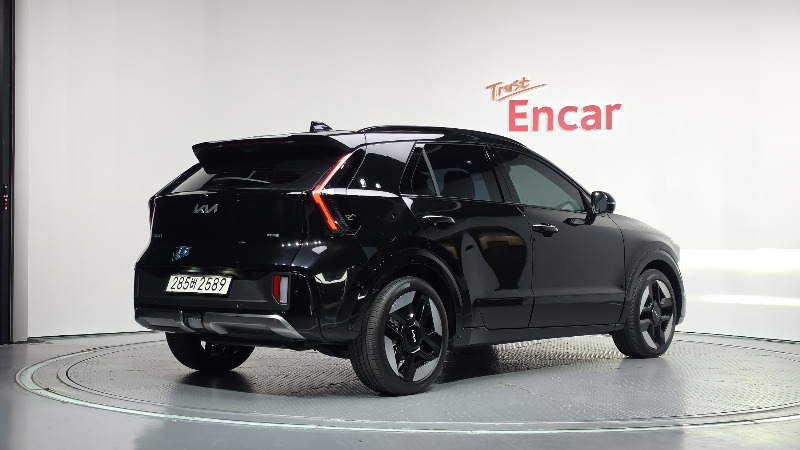 car KIA Niro id323705 photo #2
