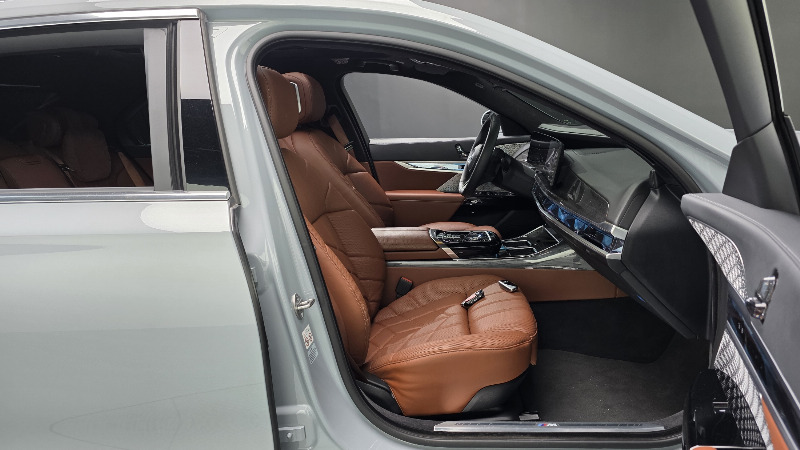car BMW i7 id324258 photo #26