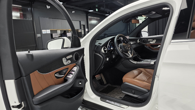 car Mercedes GLC id324474 photo #10