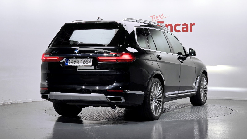car BMW X7 id324531 photo #2