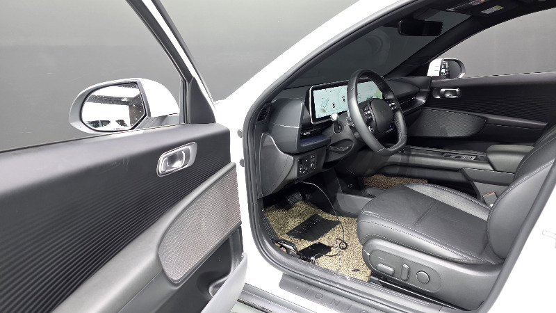 car Hyundai IONIQ 6 id324866 photo #11