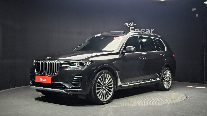 car BMW X7 id325160 main photo