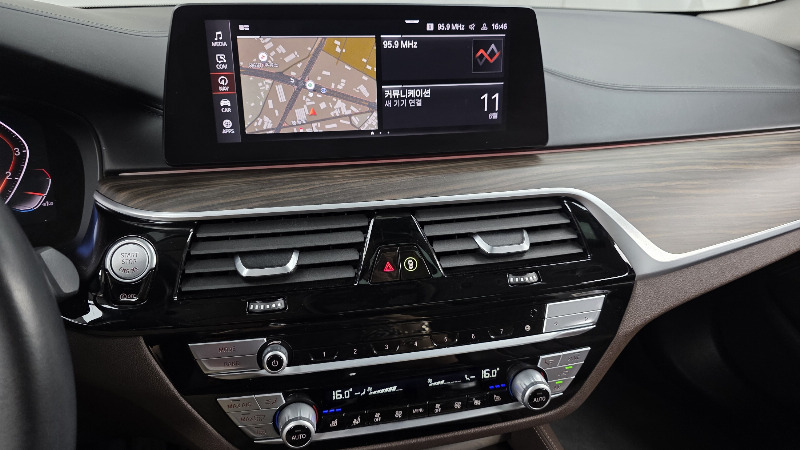 car BMW 5 Series id326084 photo #12