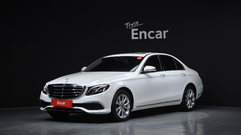 car Mercedes E-Class id326469 main photo