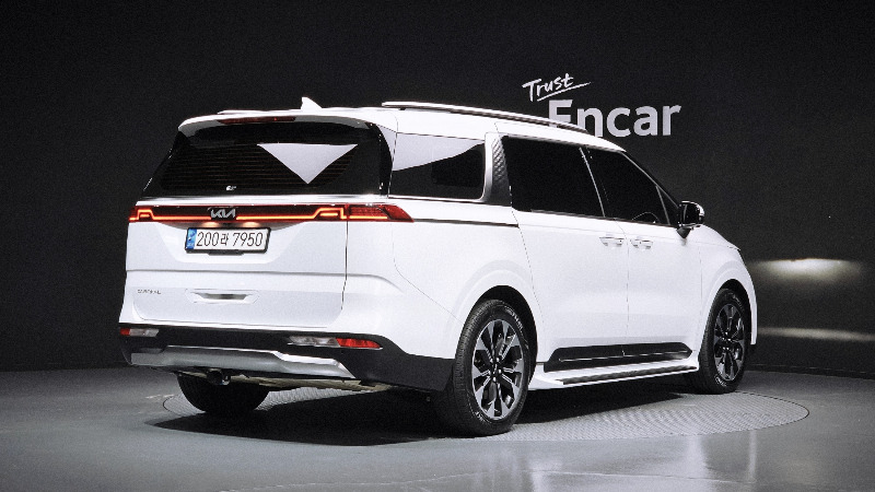 car KIA Carnival id326531 photo #2