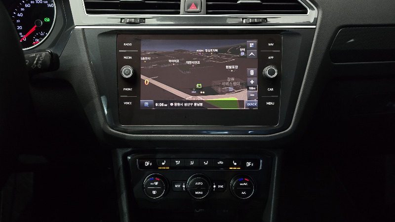 car Volkswagen Tiguan id327053 photo #14