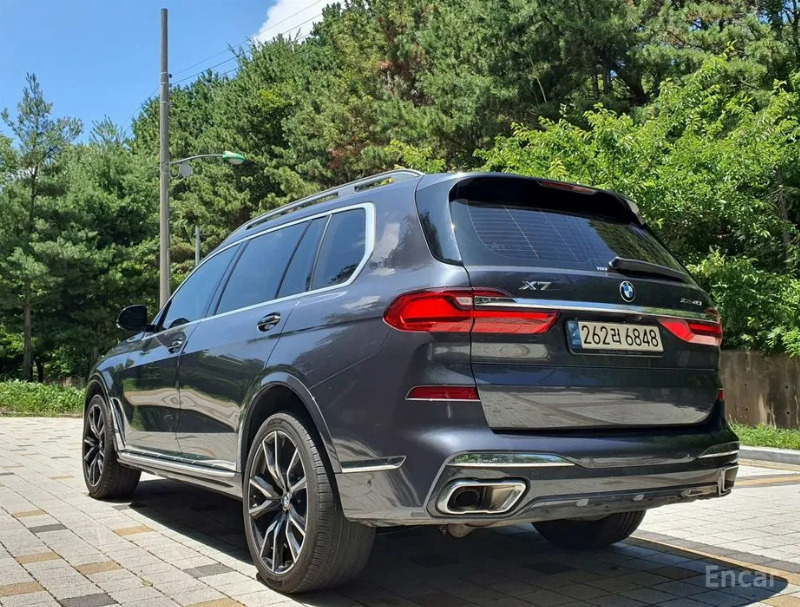 car BMW X7 id327800 photo #2