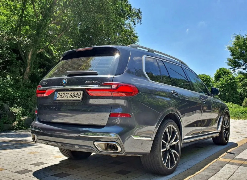 car BMW X7 id327800 photo #3