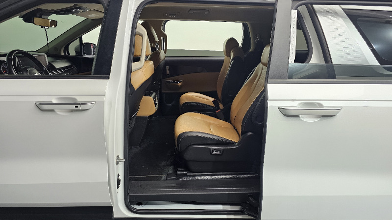 car KIA Carnival id328037 photo #11