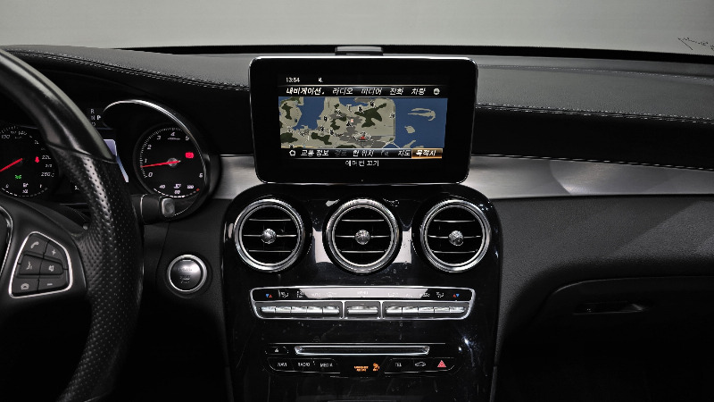 car Mercedes GLC id328085 photo #16