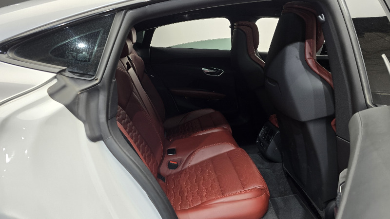 car Audi E-tron GT id328132 photo #11
